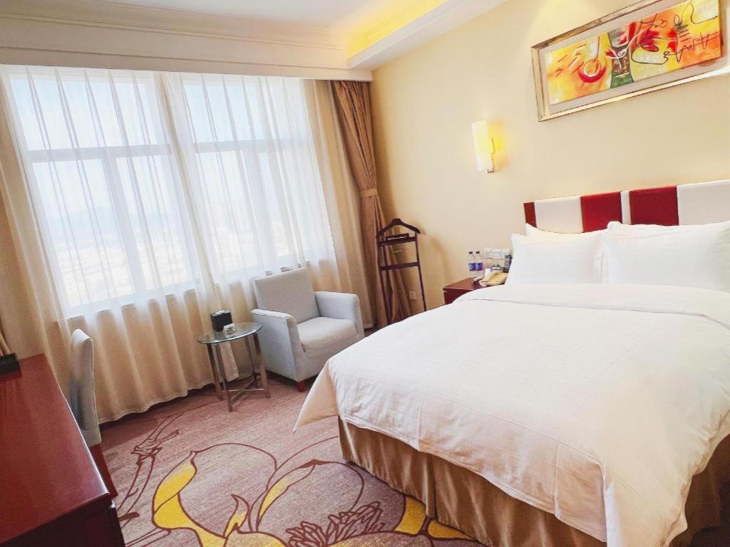 Qingdao Blue Horizon Hotel Licang Exterior photo